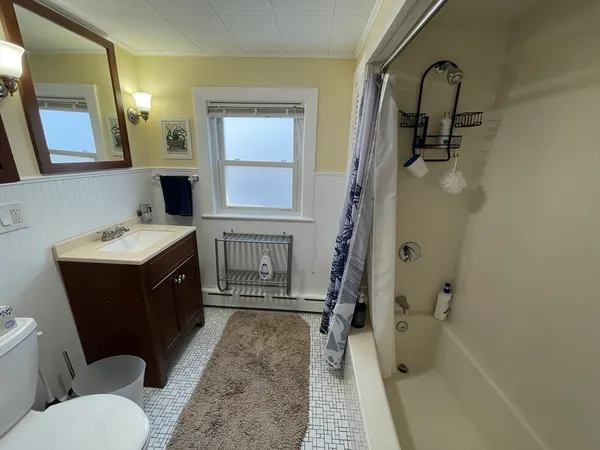 $4,000 | 21 Chandler Street, Unit 3, Somerville, MA 02144