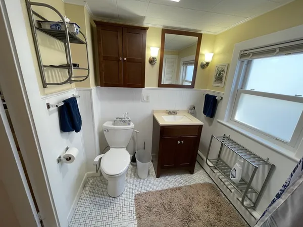 $4,000 | 21 Chandler Street, Unit 3, Somerville, MA 02144