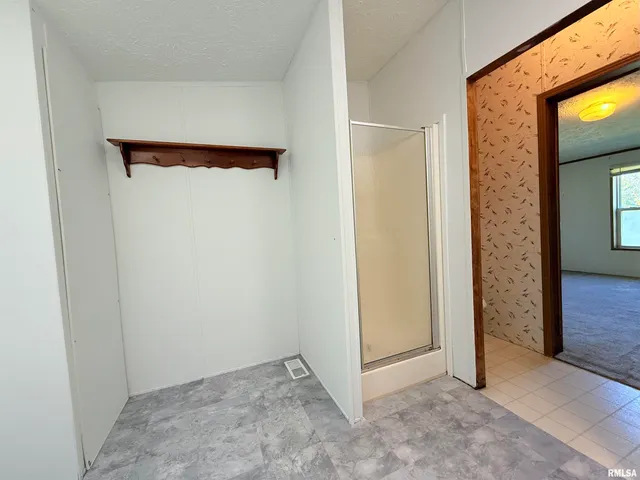 $189,000 | 125 Beech Hollow Road, Harrisburg, IL 62946