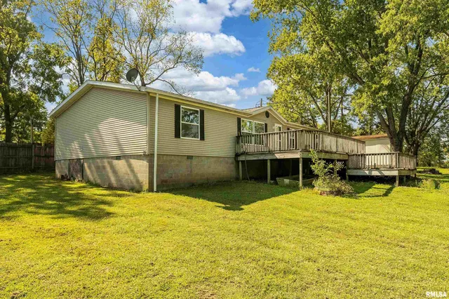 $189,000 | 125 Beech Hollow Road, Harrisburg, IL 62946