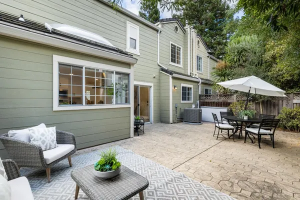 $1,698,000 | 2064 Rialto Court, Mountain View, CA 94043