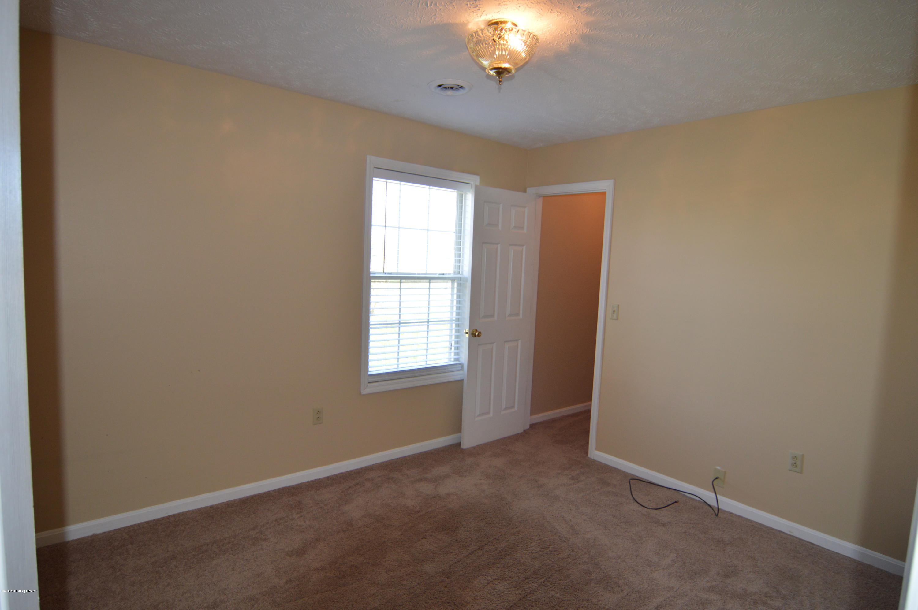 899 Alvin Brooks Road Buffalo, KY 42716 - Photo 19 of 50 035