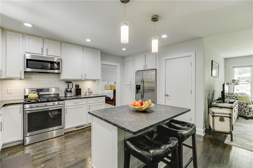 1858 Longdale Drive Decatur, GA 30032 - Photo 15 of 39