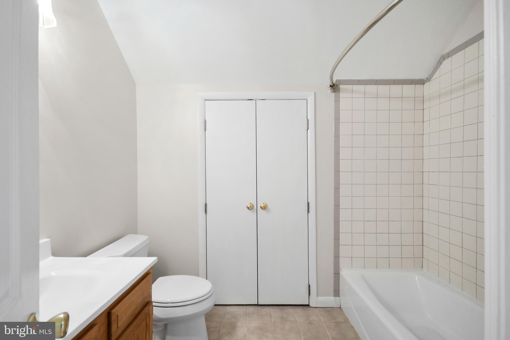 3533 Hopeland Road Frederick, MD 21704 - Photo 41 of 81 Full Bath on upper level