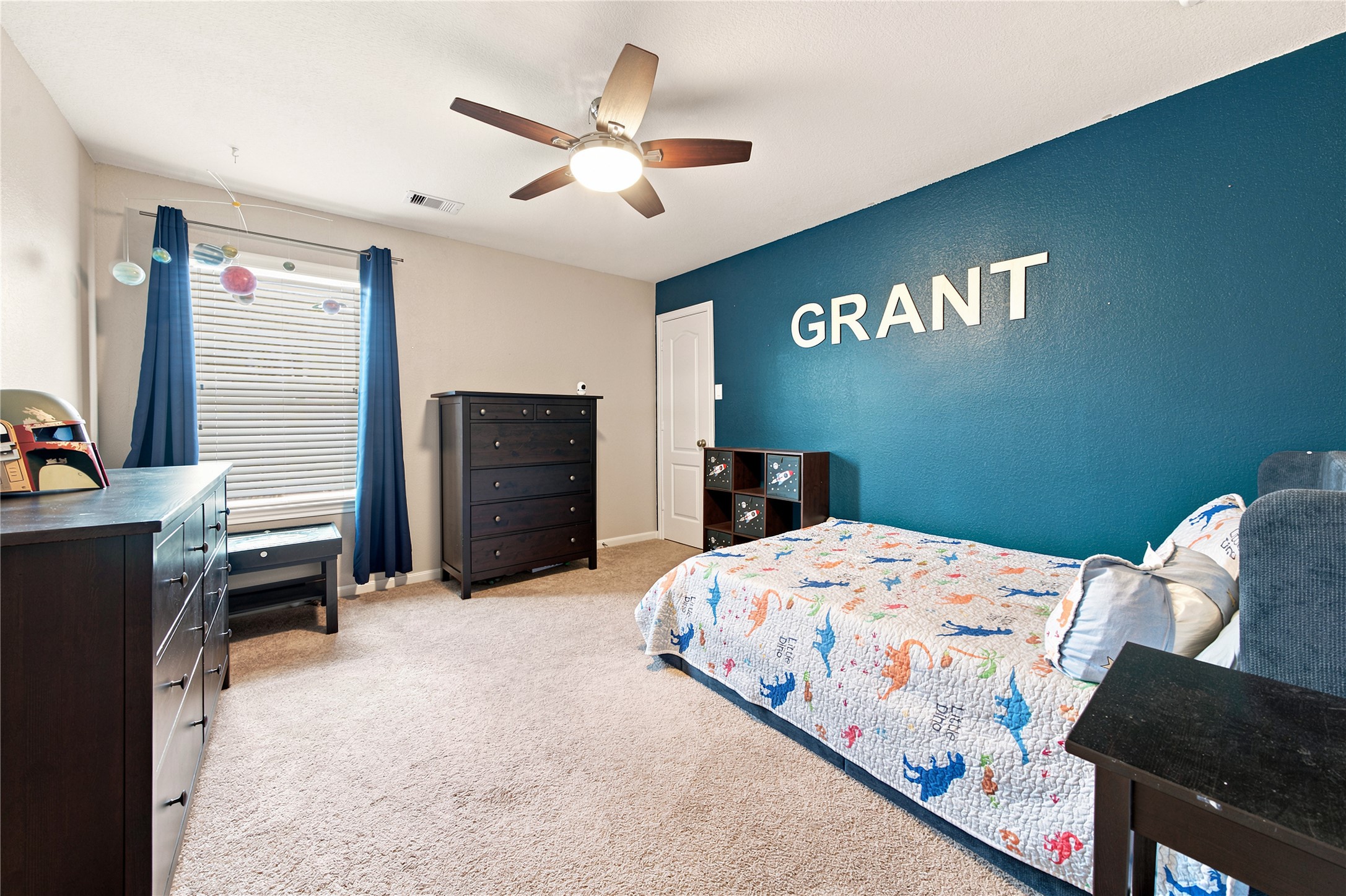 234 Dale Ridge Lane Dickinson, TX 77539 - Photo 25 of 31 Bedroom 4