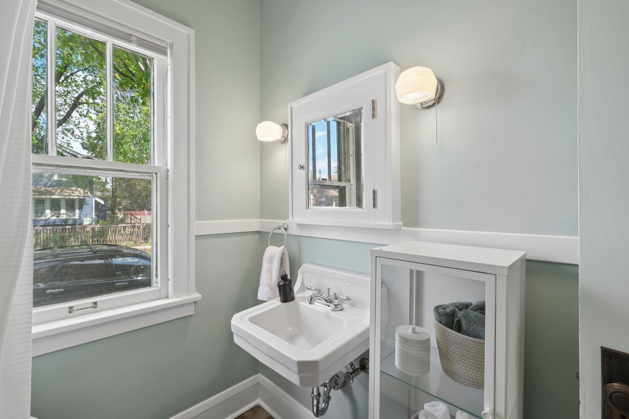 3901 16th Avenue South Minneapolis, MN 55407 - Photo 7 of 23