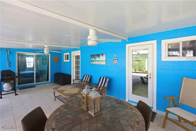 $649,900 | 185 Hibiscus Drive, Fort Myers Beach, FL 33931