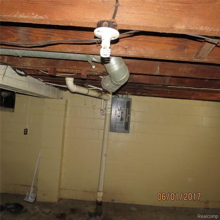 7668 Evergreen Road Detroit, MI 48228 - Photo 27 of 27