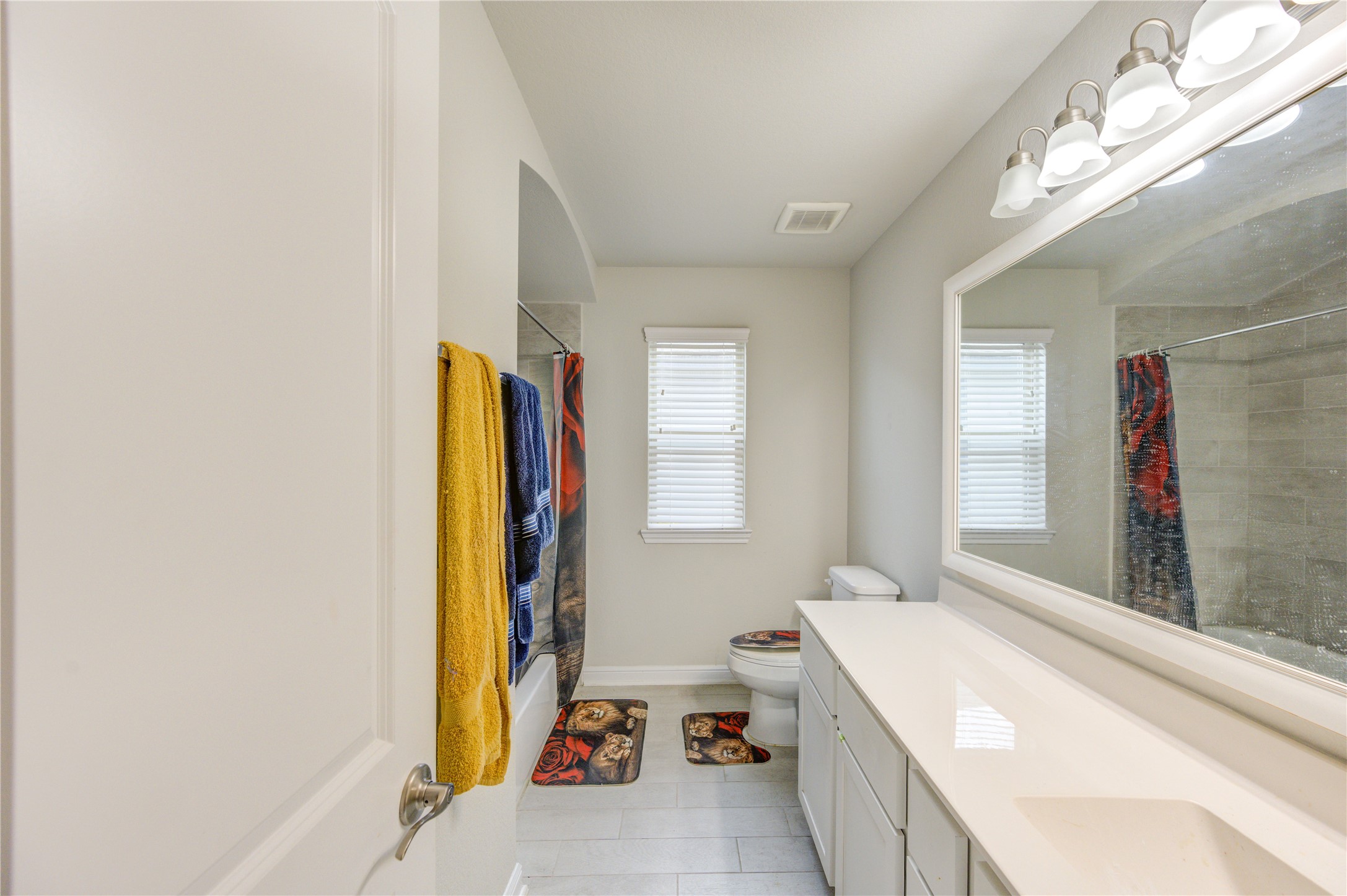 2910 Knotty Frst Drive Spring, TX 77373 - Photo 15 of 20 a very nice looking room with a large window