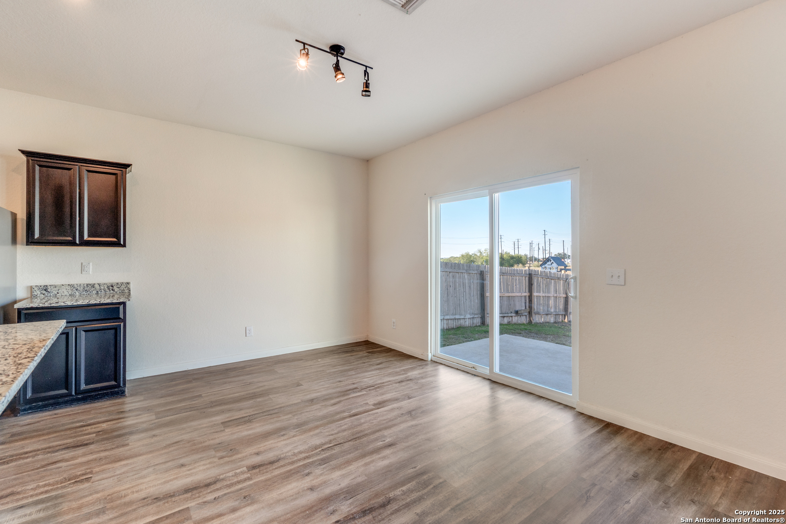 4911 Morning Graze St. Hedwig, TX 78152 - Photo 5 of 25