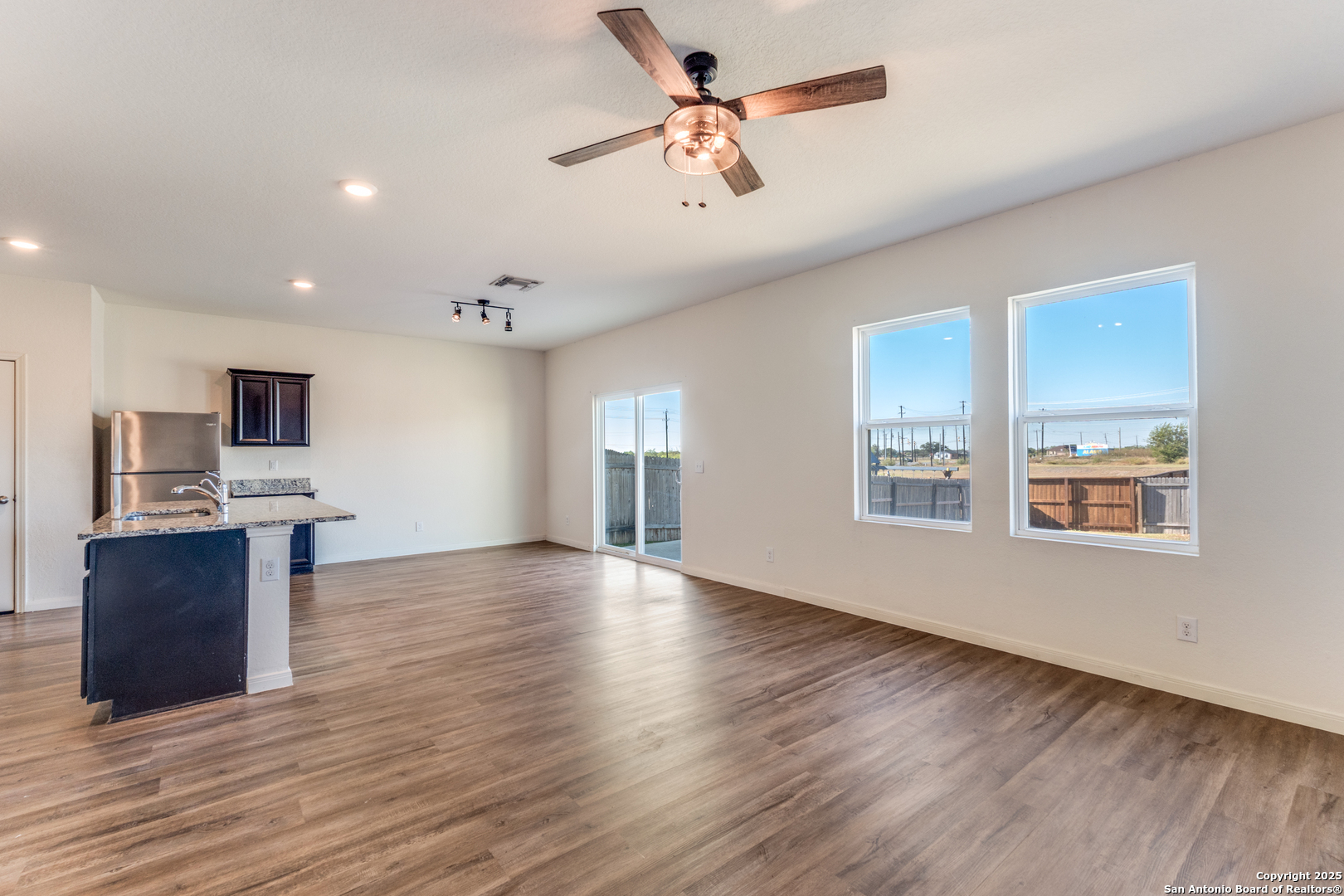 4911 Morning Graze St. Hedwig, TX 78152 - Photo 6 of 25