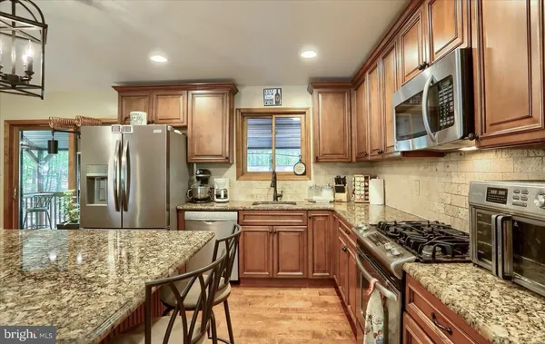 $389,999 | 208 Owego Drive, Hazleton, PA 18202