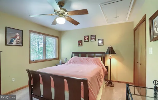 $389,999 | 208 Owego Drive, Hazleton, PA 18202