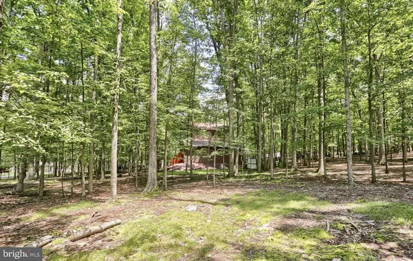 $389,999 | 208 Owego Drive, Hazleton, PA 18202
