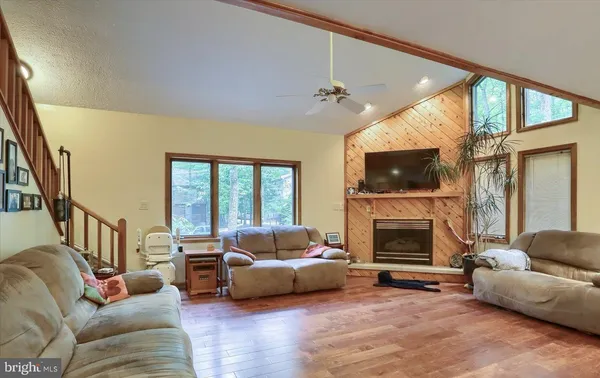 $389,999 | 208 Owego Drive, Hazleton, PA 18202