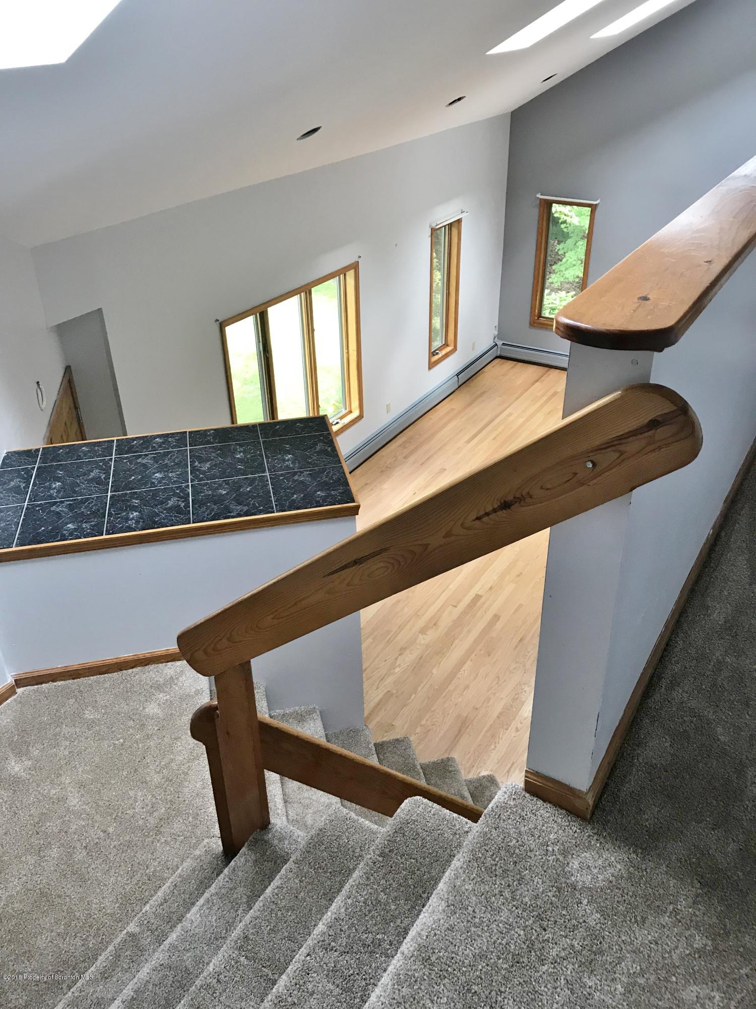 20 Ridgeview Drive Scranton, PA 18504 - Photo 20 of 39 a view of stairs