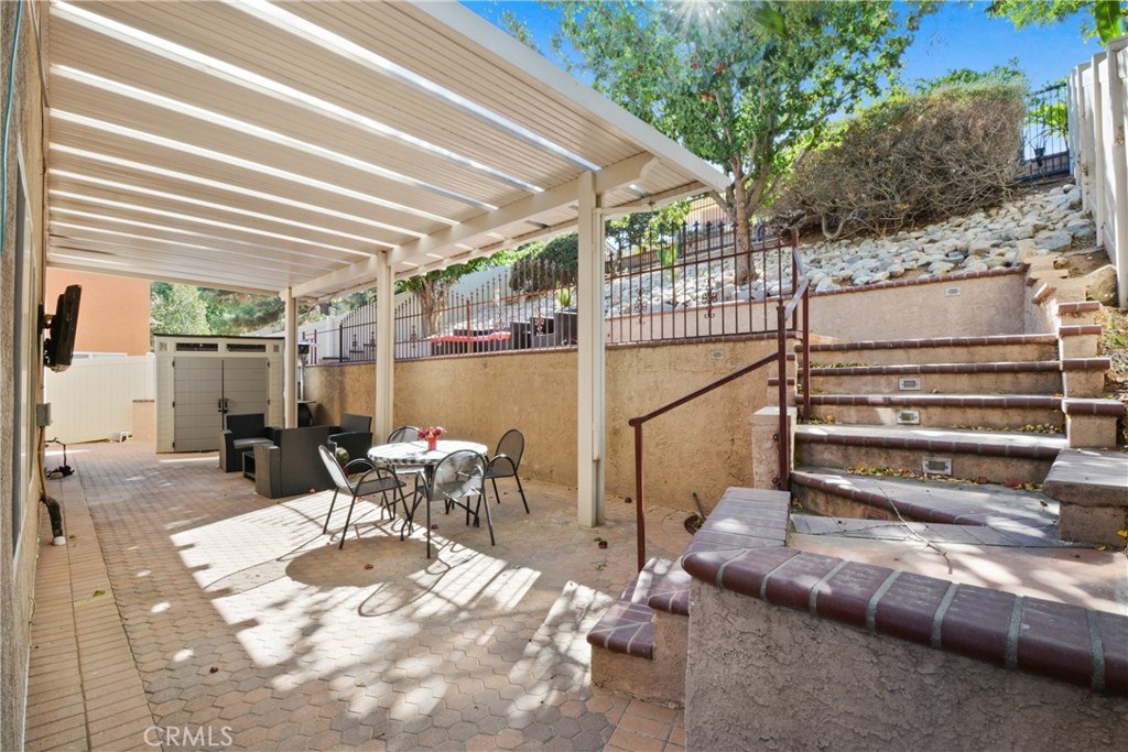 17049 La Vesu Road Fontana, CA 92337 - Photo 22 of 24