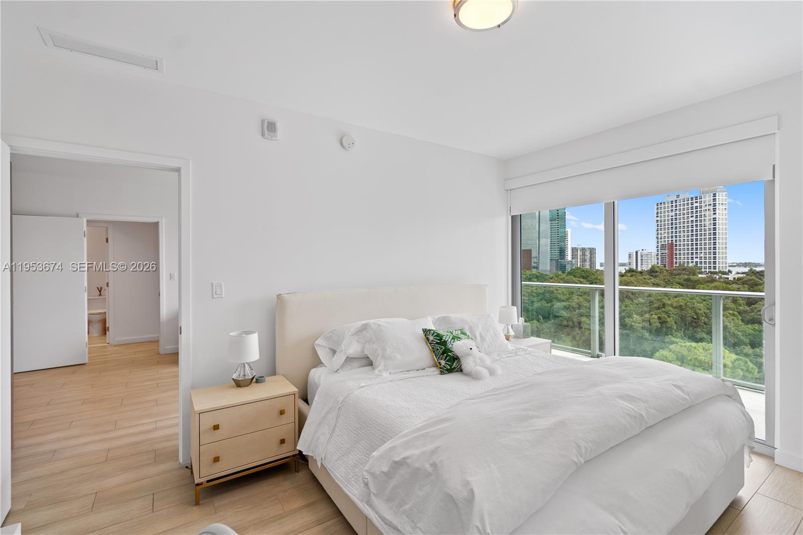 1600 Southwest 1st Avenue, Unit 807 Miami, FL 33129 - Photo 15 of 37