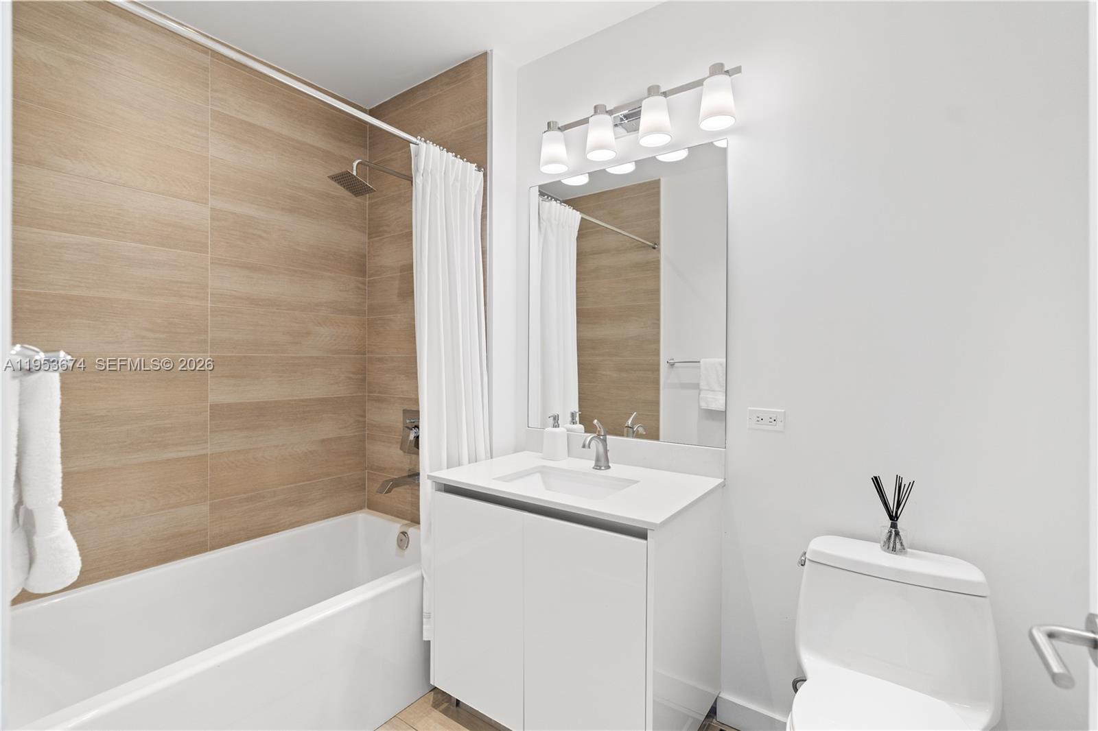 1600 Southwest 1st Avenue, Unit 807 Miami, FL 33129 - Photo 20 of 37