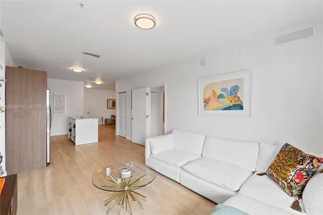 $4,500 | 1600 Southwest 1st Avenue, Unit 807, Miami, FL 33129