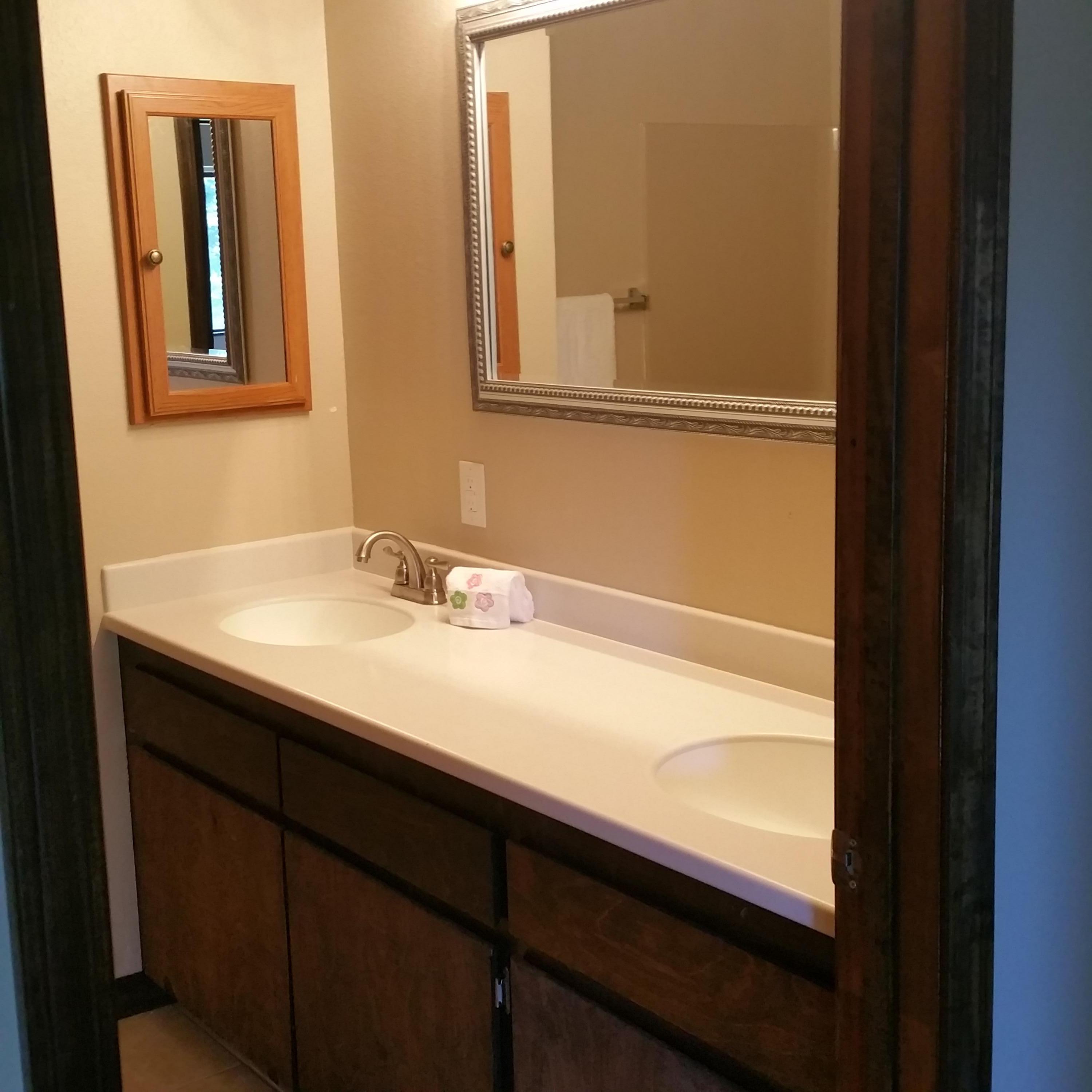 8000 Placer Road Redding, CA 96001 - Photo 25 of 39 Hall Bath Sink