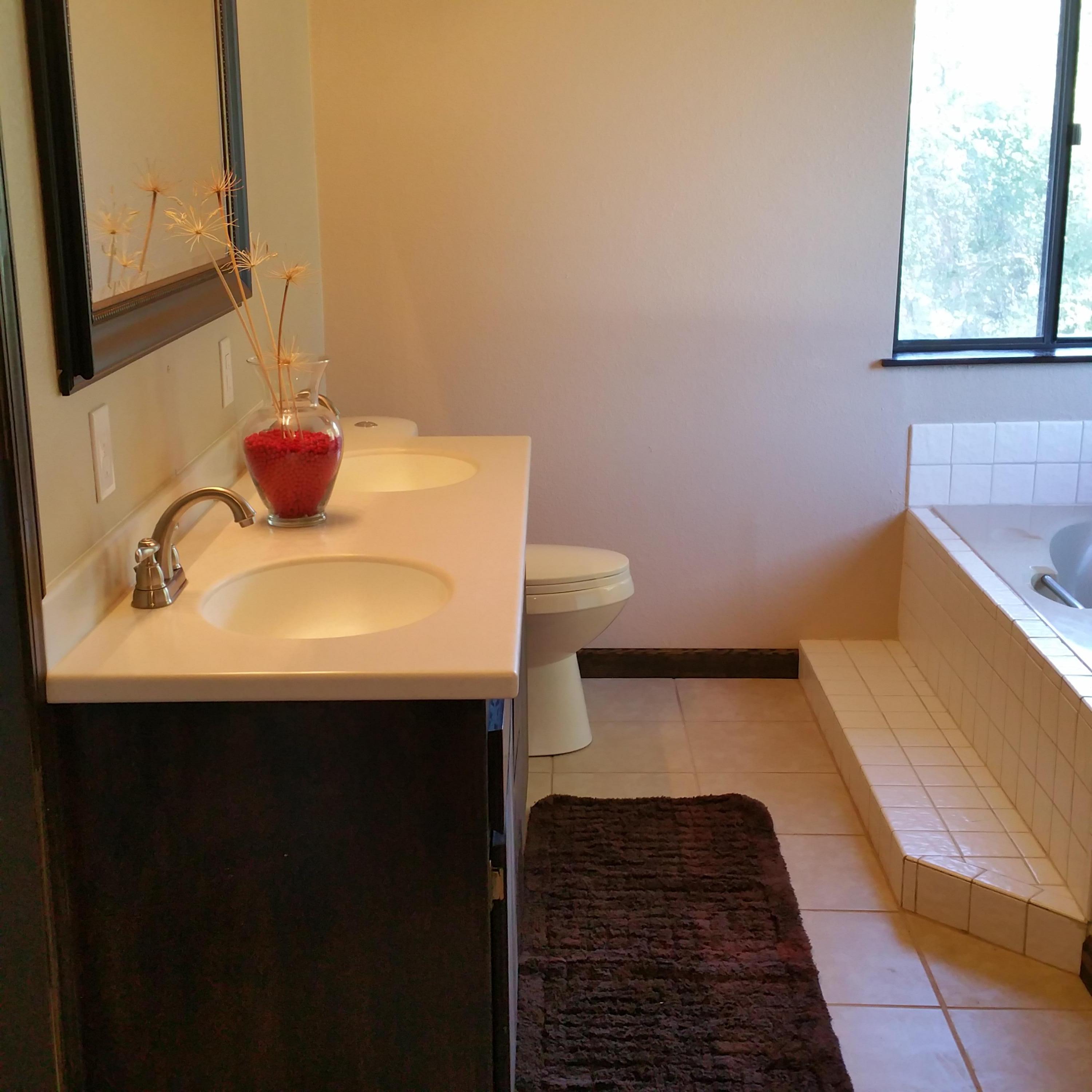 8000 Placer Road Redding, CA 96001 - Photo 28 of 39 Master Bath Sinks