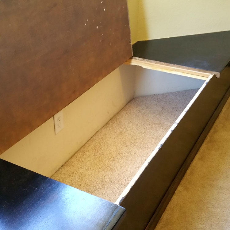 8000 Placer Road Redding, CA 96001 - Photo 39 of 39 Window seat storage space