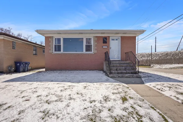 $344,999 | 5949 School Street, Berkeley, IL 60163