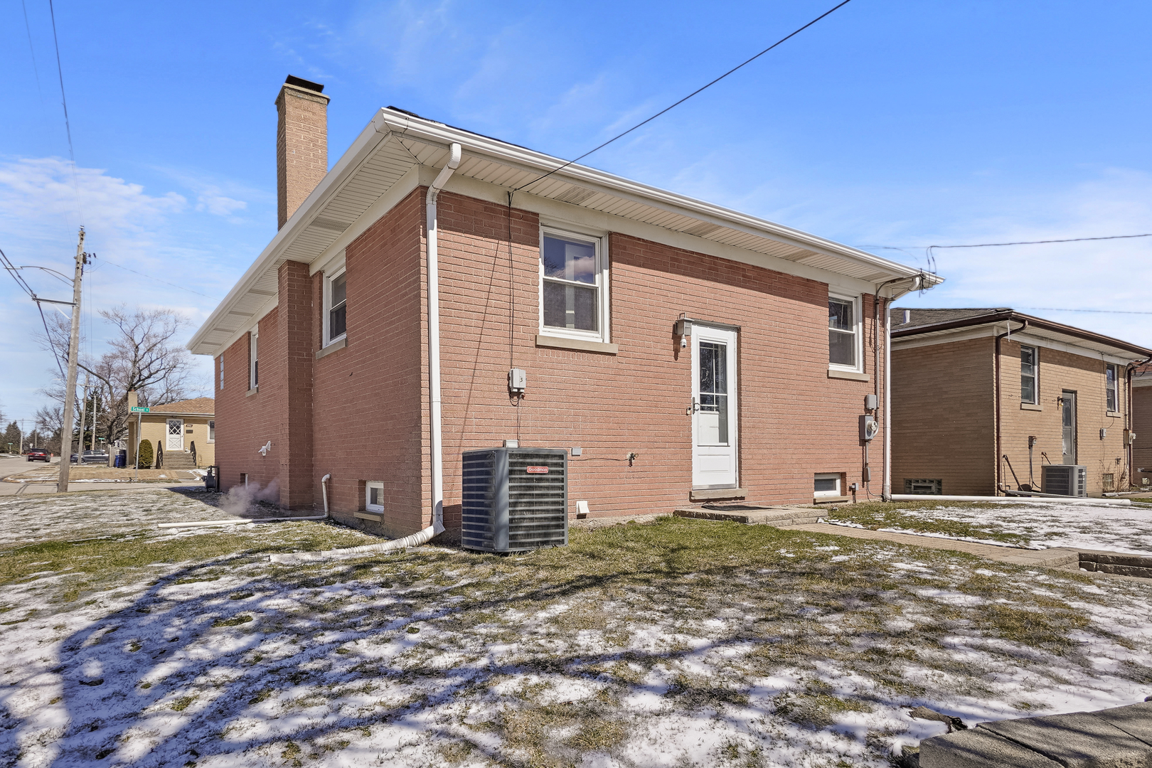 5949 School Street Berkeley, IL 60163 - Photo 3 of 4