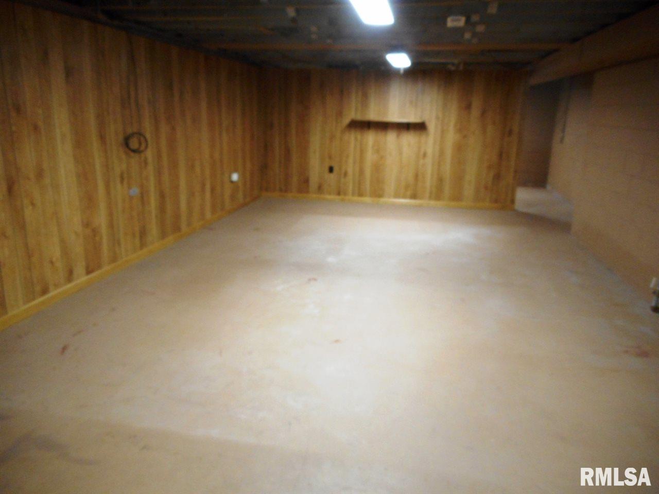 1025 Normal Street Henry, IL 61537 - Photo 17 of 26 Gallery Image 17