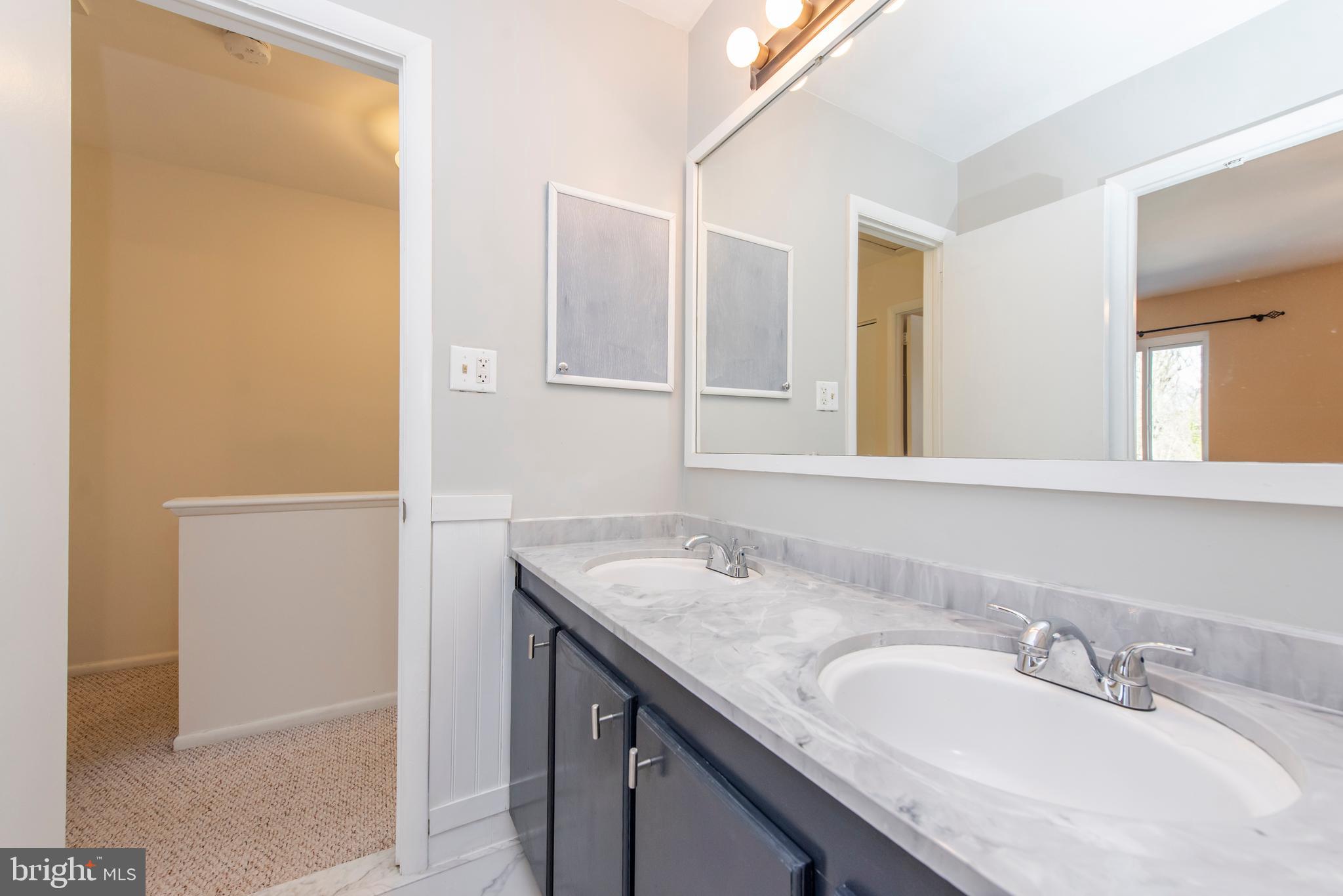 16 Stone Ridge Court, Unit 24 Baltimore, MD 21239 - Photo 22 of 37 Full bathroom