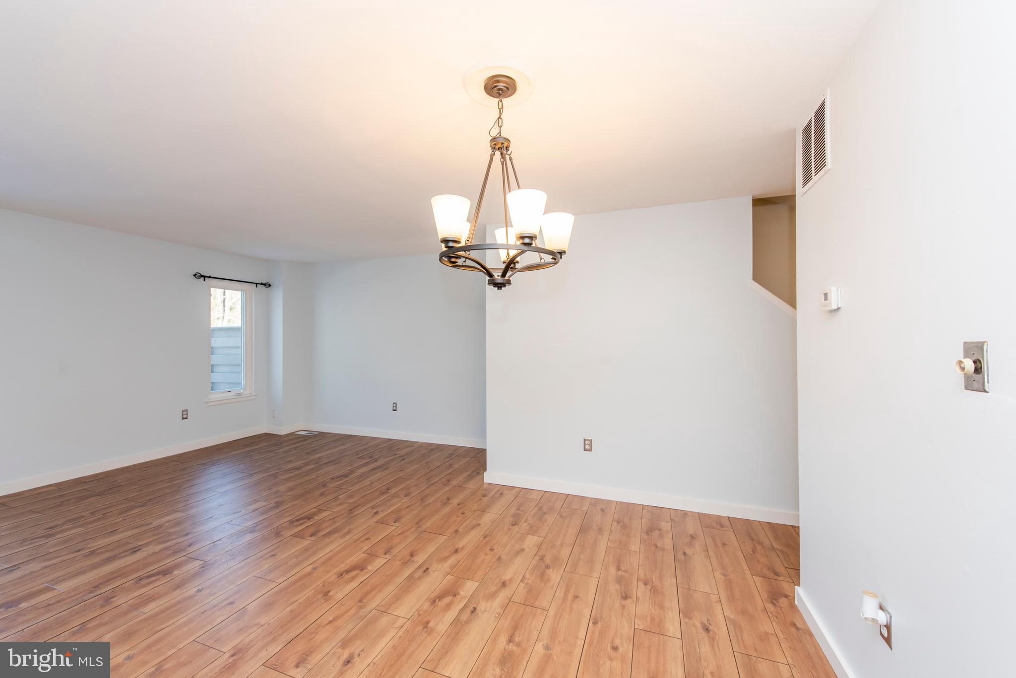 16 Stone Ridge Court, Unit 24 Baltimore, MD 21239 - Photo 8 of 37 Dining room