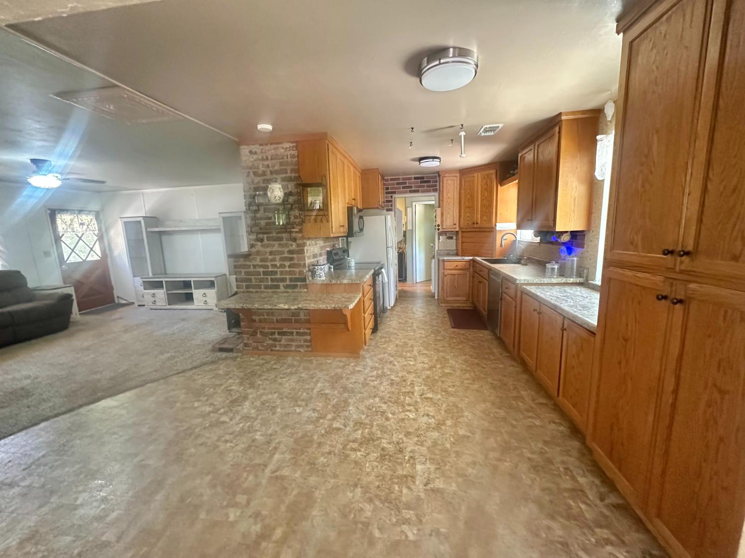 16216 Duggans Road Grass Valley, CA 95949 - Photo 5 of 33