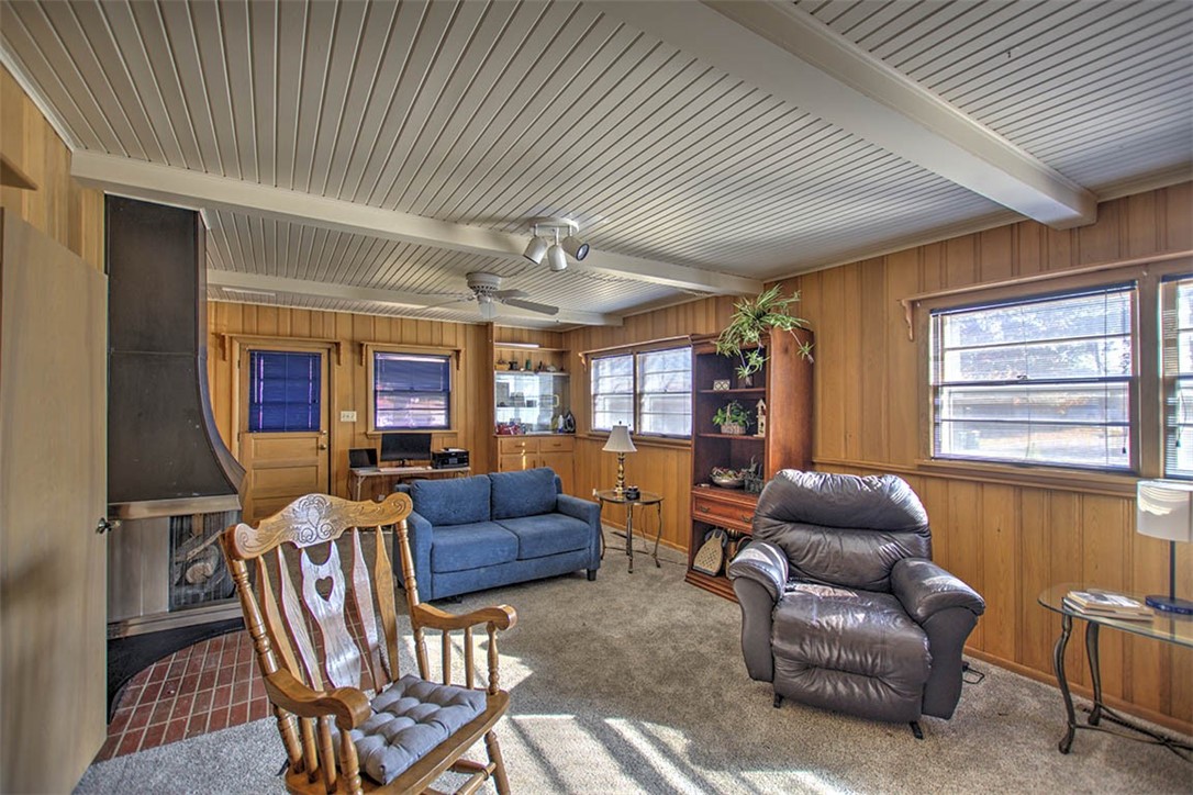 42 Eastmoreland Drive Decatur, IL 62521 - Photo 20 of 35