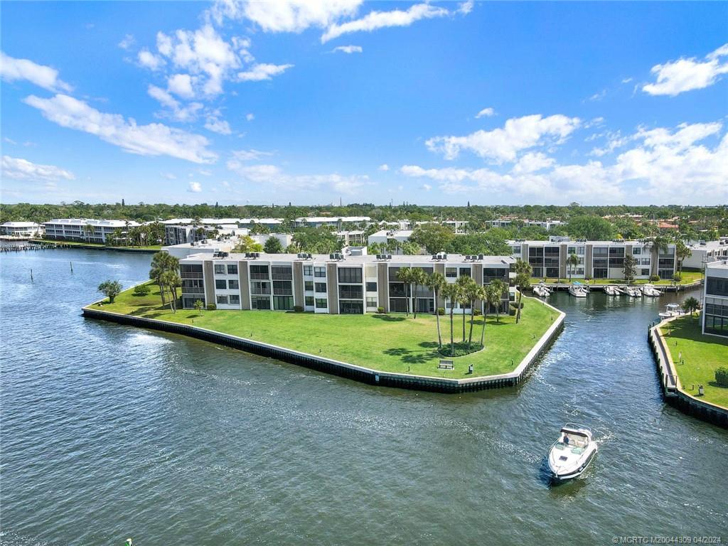 1950 Southwest Palm City Road, Unit 10103 Stuart, FL 34994 - Photo 5 of 52 Gallery Image 5