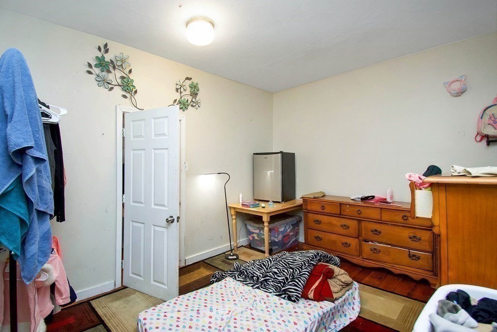 37 Benefit Street Worcester, MA 01610 - Photo 20 of 40