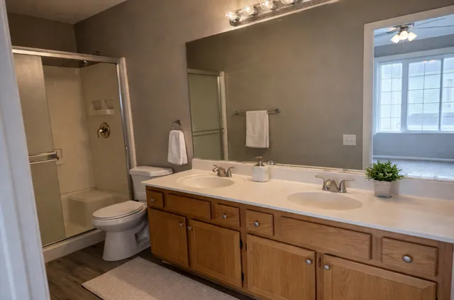 $270,000 | 2380 Dawson Lane, Algonquin, IL 60102