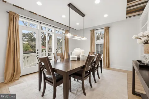 $2,399,000 | 605 Hilltop Terrace, Alexandria, VA 22301