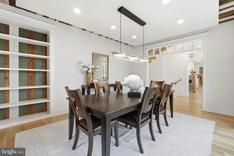 $2,399,000 | 605 Hilltop Terrace, Alexandria, VA 22301