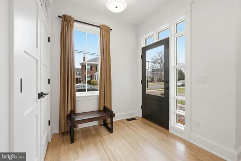 $2,399,000 | 605 Hilltop Terrace, Alexandria, VA 22301