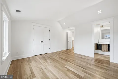 $2,399,000 | 605 Hilltop Terrace, Alexandria, VA 22301