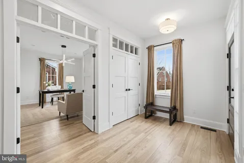 $2,399,000 | 605 Hilltop Terrace, Alexandria, VA 22301