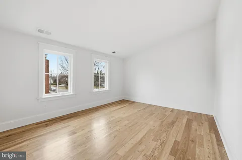 $2,399,000 | 605 Hilltop Terrace, Alexandria, VA 22301