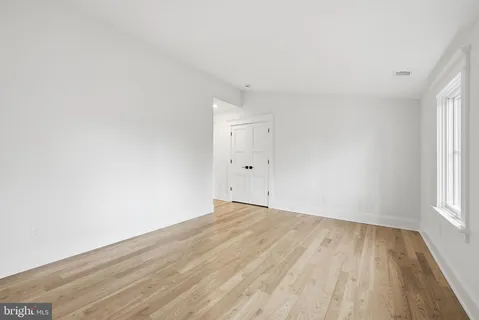 $2,399,000 | 605 Hilltop Terrace, Alexandria, VA 22301