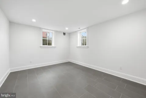 $2,399,000 | 605 Hilltop Terrace, Alexandria, VA 22301