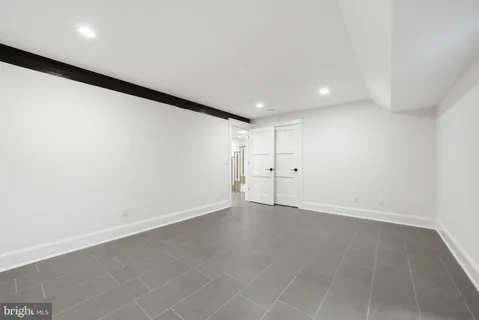 $2,399,000 | 605 Hilltop Terrace, Alexandria, VA 22301