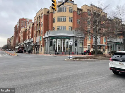 $2,399,000 | 605 Hilltop Terrace, Alexandria, VA 22301