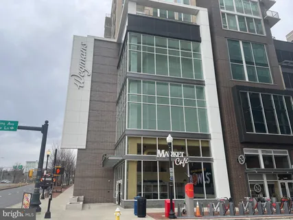 $2,399,000 | 605 Hilltop Terrace, Alexandria, VA 22301