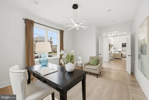 $2,399,000 | 605 Hilltop Terrace, Alexandria, VA 22301