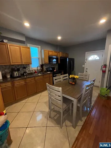 $699,900 | 23 Oak Street, Paterson, NJ 07501